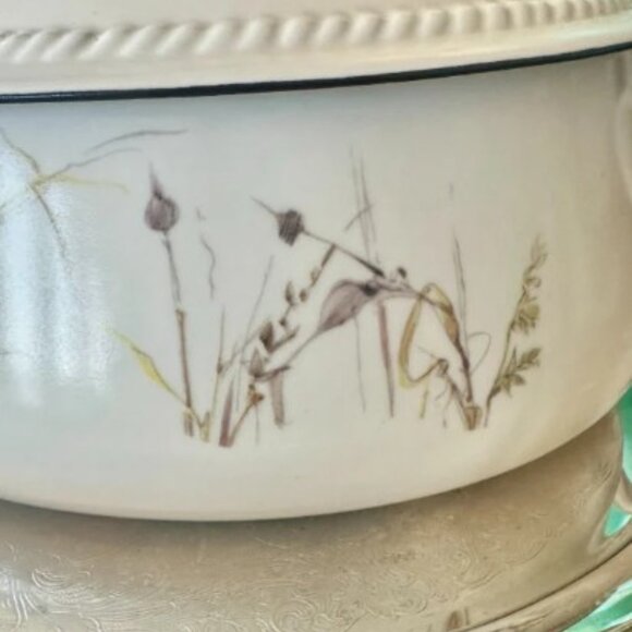 Mancioli Porcelain Casserole Dish, Hand Painted Bird Motif, Italy - Picture 3 of 7